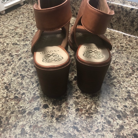 Vince Camuto Sandal - Picture 5 of 6